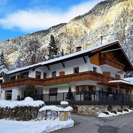 Gaestehaus Almrausch, Ferienanlage Mit Pool Nassereith Ngoại thất bức ảnh