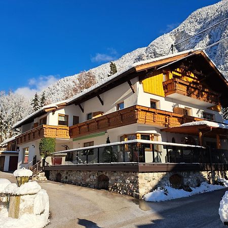 Gaestehaus Almrausch, Ferienanlage Mit Pool Nassereith Ngoại thất bức ảnh