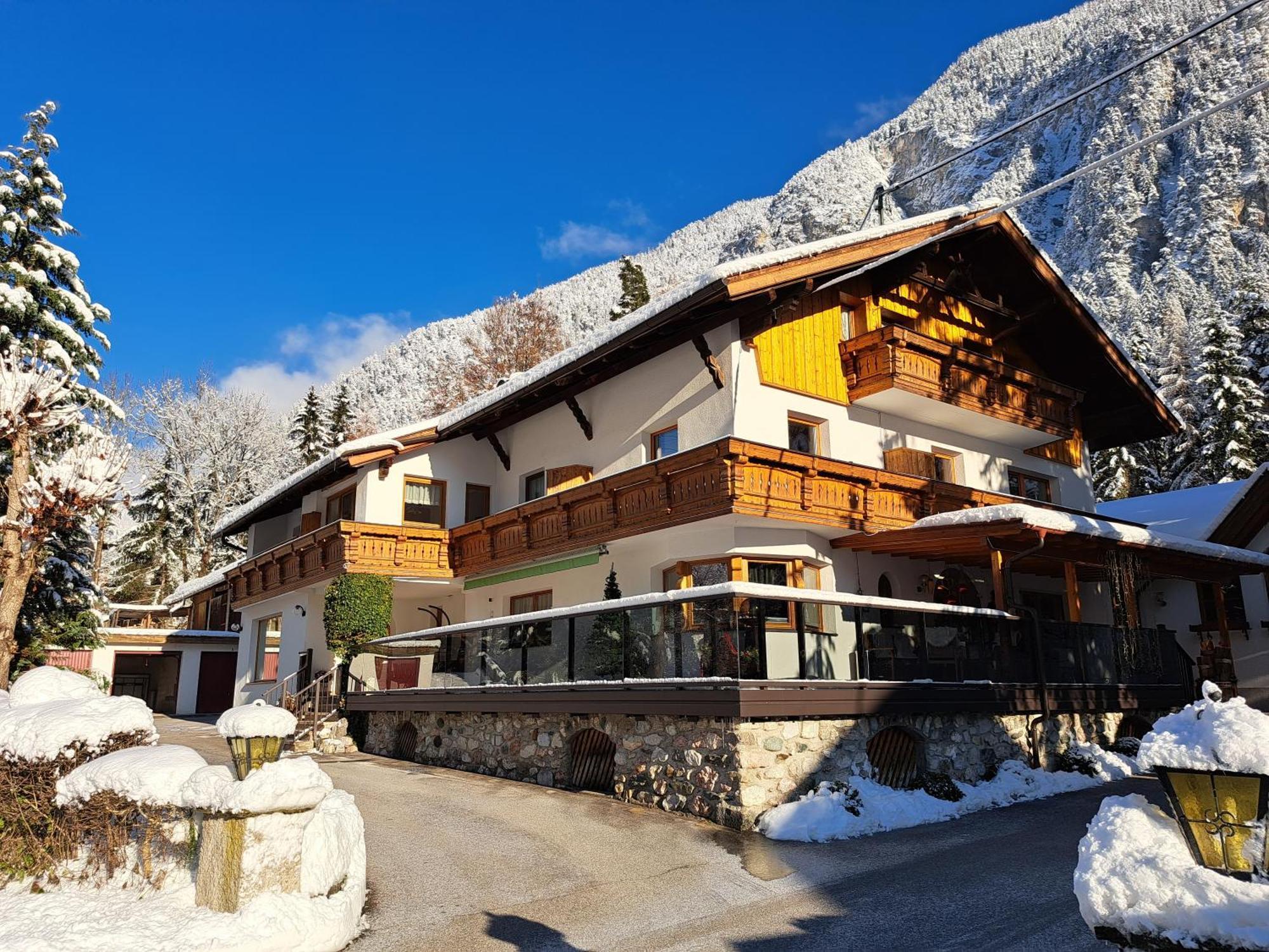 Gaestehaus Almrausch, Ferienanlage Mit Pool Nassereith Ngoại thất bức ảnh