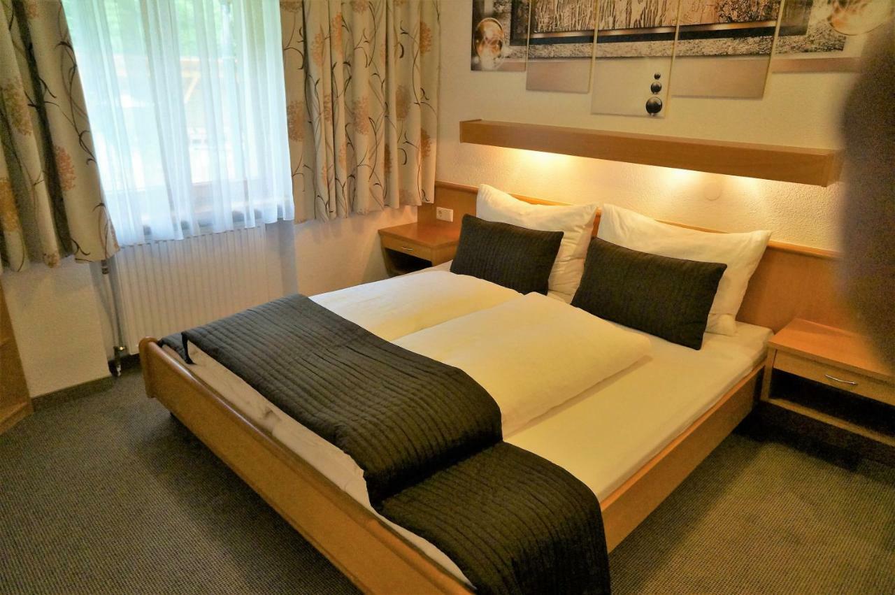 Gaestehaus Almrausch, Ferienanlage Mit Pool Nassereith Ngoại thất bức ảnh