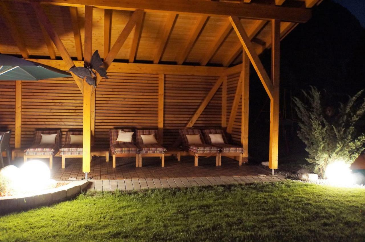 Gaestehaus Almrausch, Ferienanlage Mit Pool Nassereith Ngoại thất bức ảnh