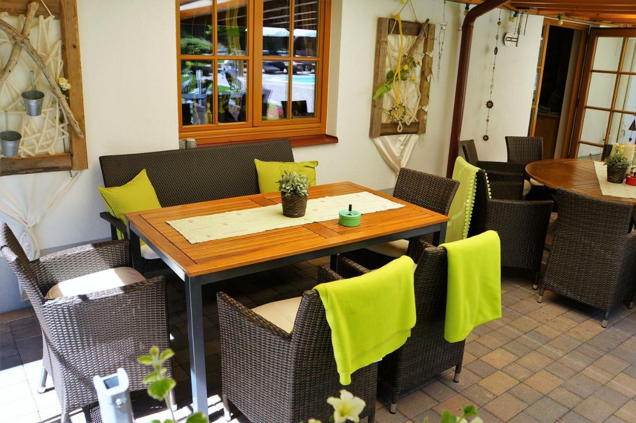 Gaestehaus Almrausch, Ferienanlage Mit Pool Nassereith Ngoại thất bức ảnh