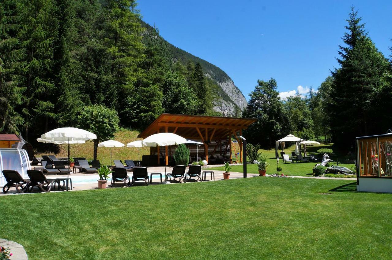 Gaestehaus Almrausch, Ferienanlage Mit Pool Nassereith Ngoại thất bức ảnh